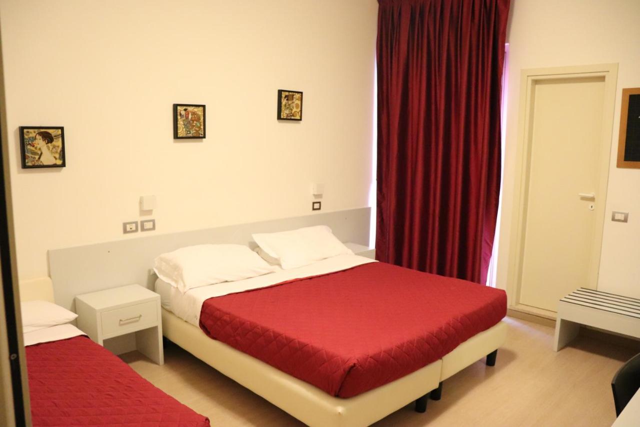 Hotel Morolli Rimini Luaran gambar