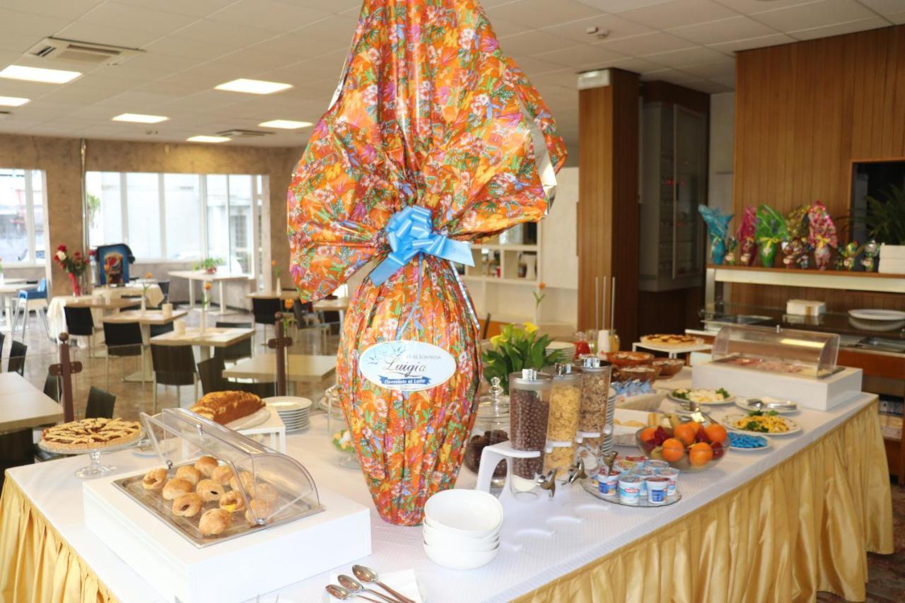Hotel Morolli Rimini Luaran gambar