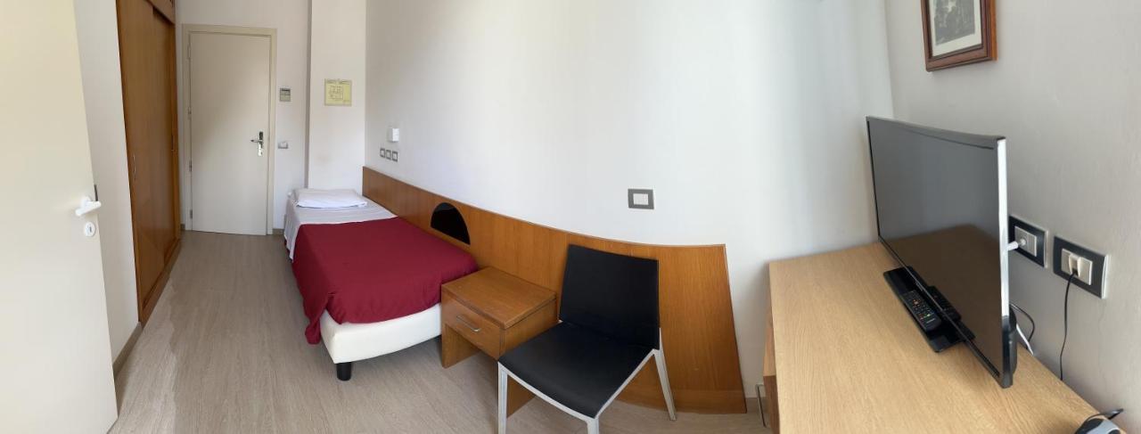 Hotel Morolli Rimini Luaran gambar